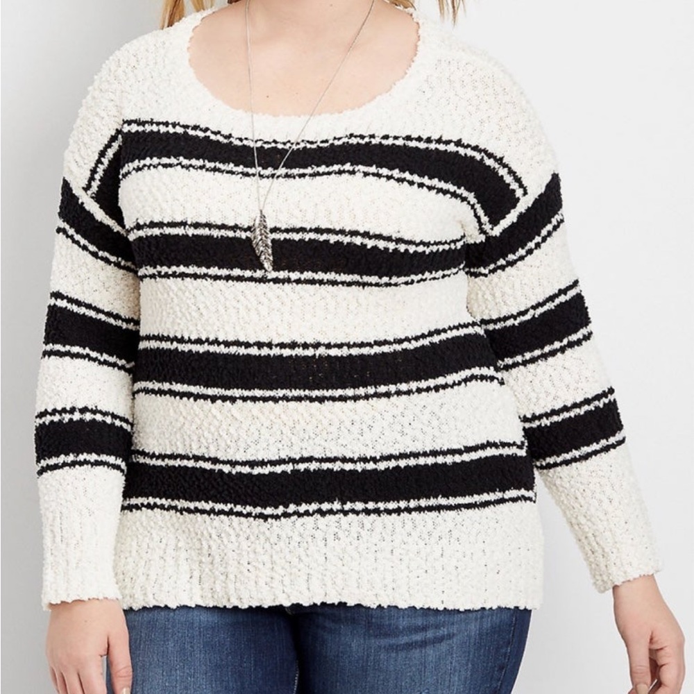 Maurices plus size white and black striped crew neck sweater size 2